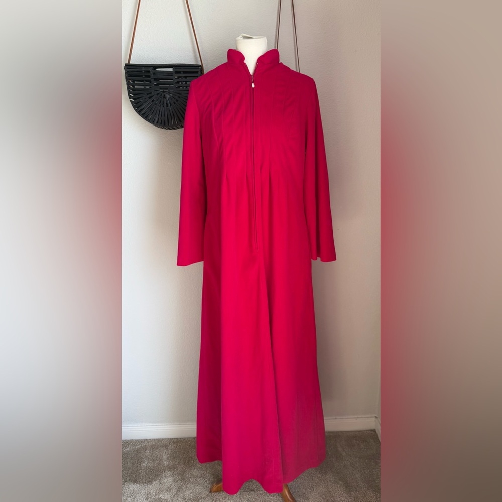 Vintage David Brown California Pink Maroon Lounge Wear, Size Large